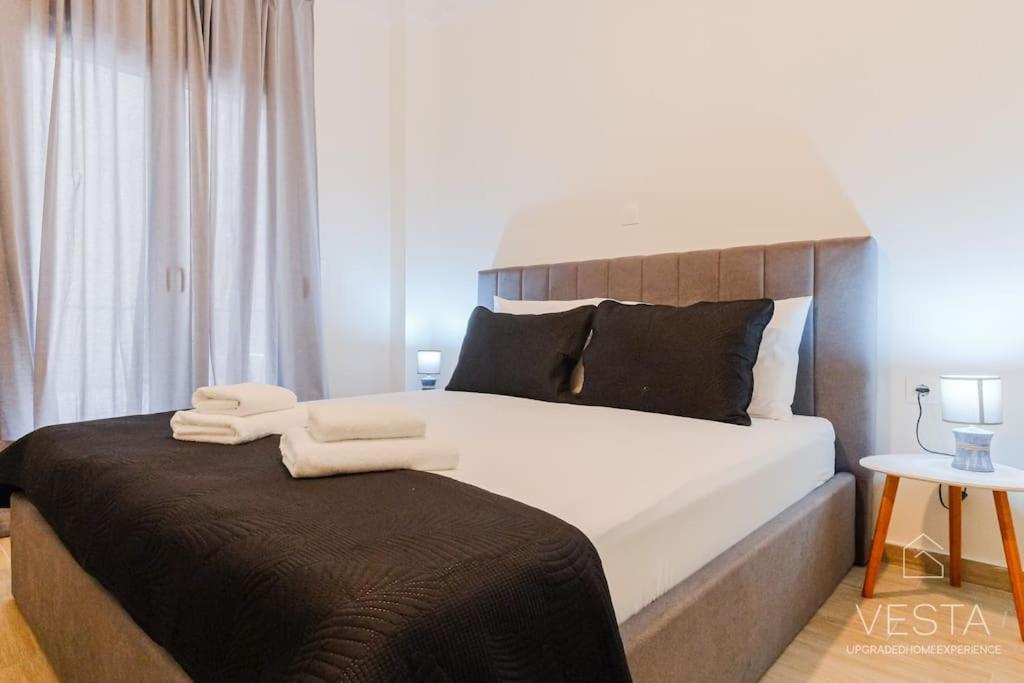 Theofilos Urban Apartment, Close To City Center Salonicco Esterno foto