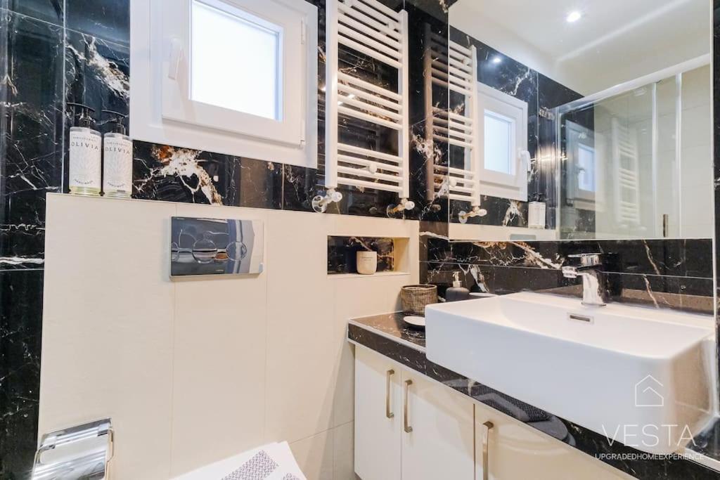 Theofilos Urban Apartment, Close To City Center Salonicco Esterno foto