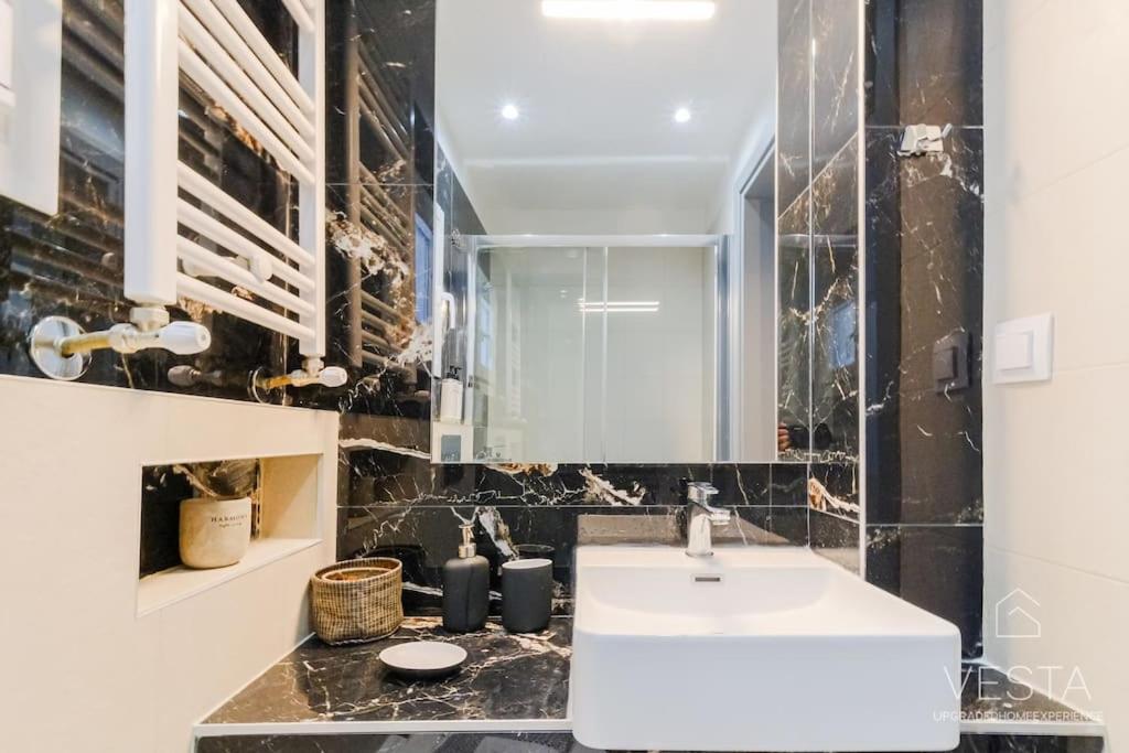Theofilos Urban Apartment, Close To City Center Salonicco Esterno foto